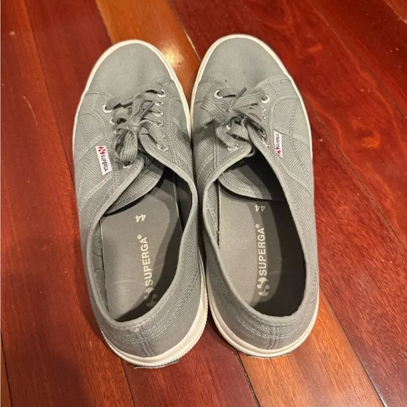 Men’s grey Superga sneakers size 44 - Picture 2 of 6